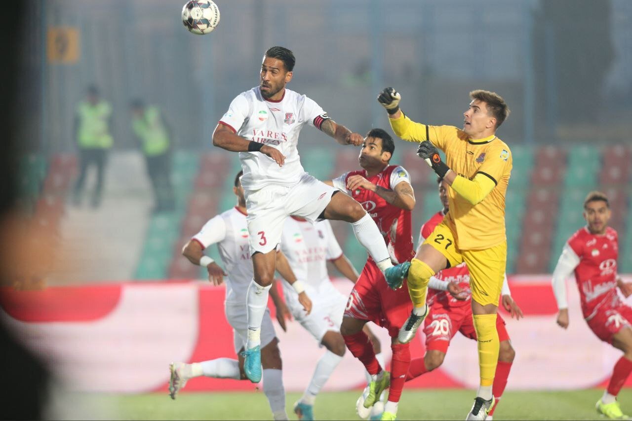 شعار مشترک هواداران نساجی و پرسپولیس