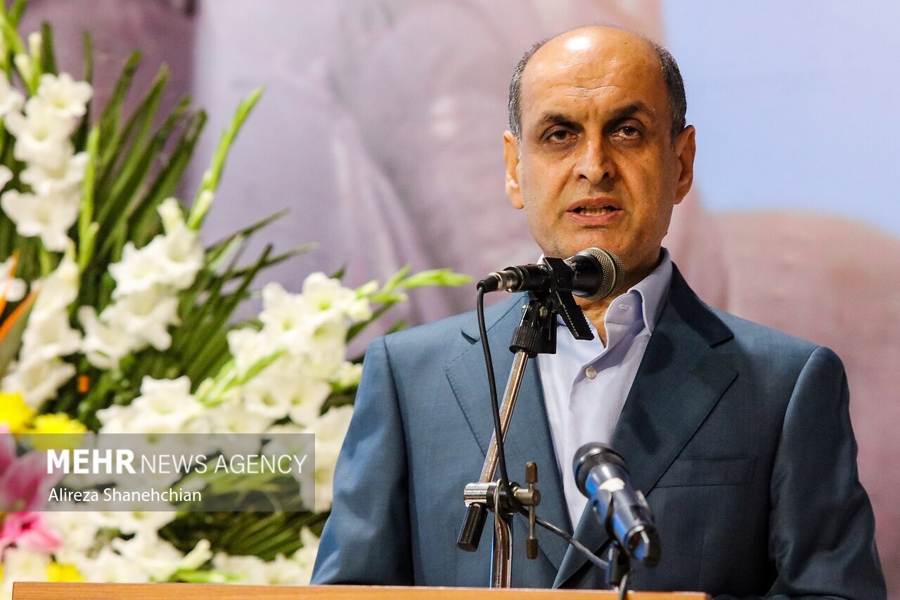 «سیروس قایقران» با اخلاقش ماندگار شد