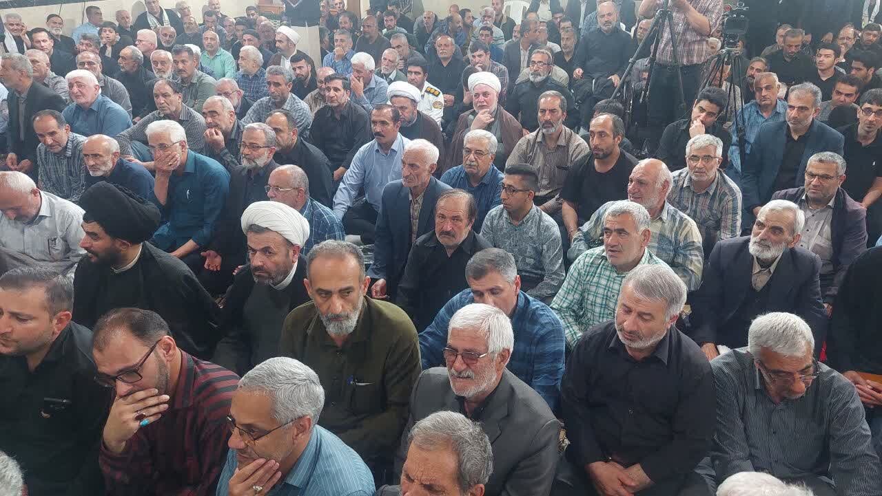وداع بهشهری‎ ها با آلاله دفاع مقدس در شب شهادت امام جعفر صادق (ع)
