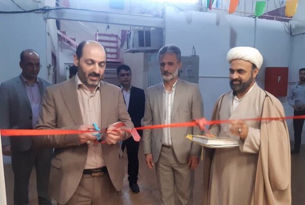 افتتاح کتابخانه شهید «والی الله جعفری» در اردوگاه کار درمانی حویق