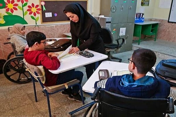 تحصیل 100 هزار دانش آموز با نیازهای ویژه در کشور