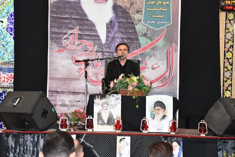 ضرورت شناخت نسل جدید از امام خمینی (ره) و آرمان‌های انقلاب اسلامی