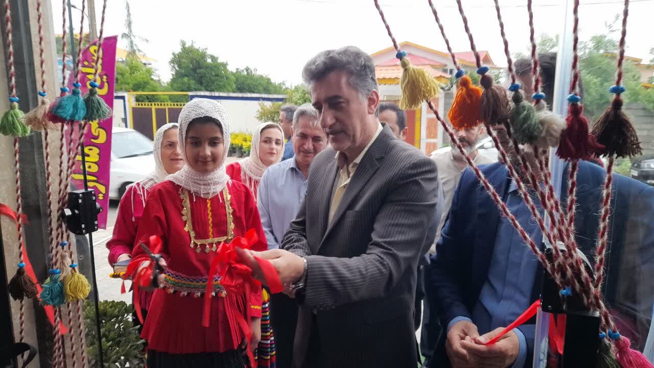 2 فروشگاه صنایع‌دستی در رودسر راه اندازی شد