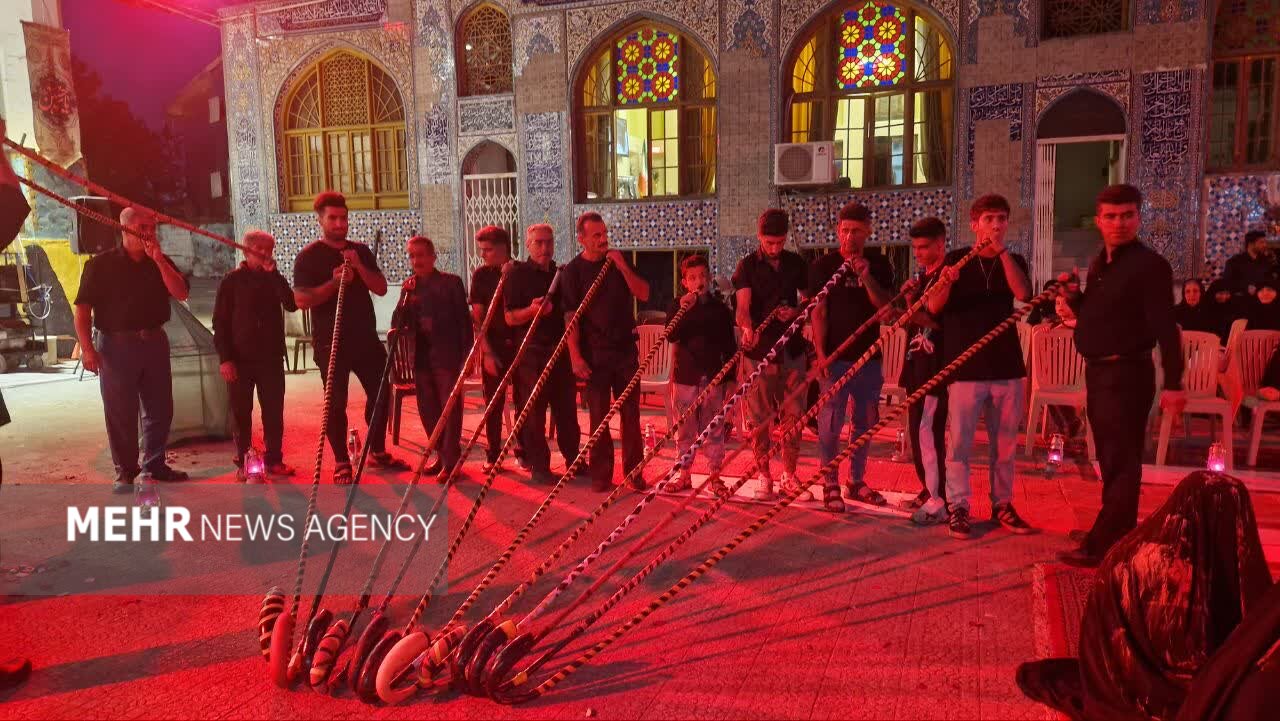 مراسم عزاداری شام غریبان حسینی در لاهیجان