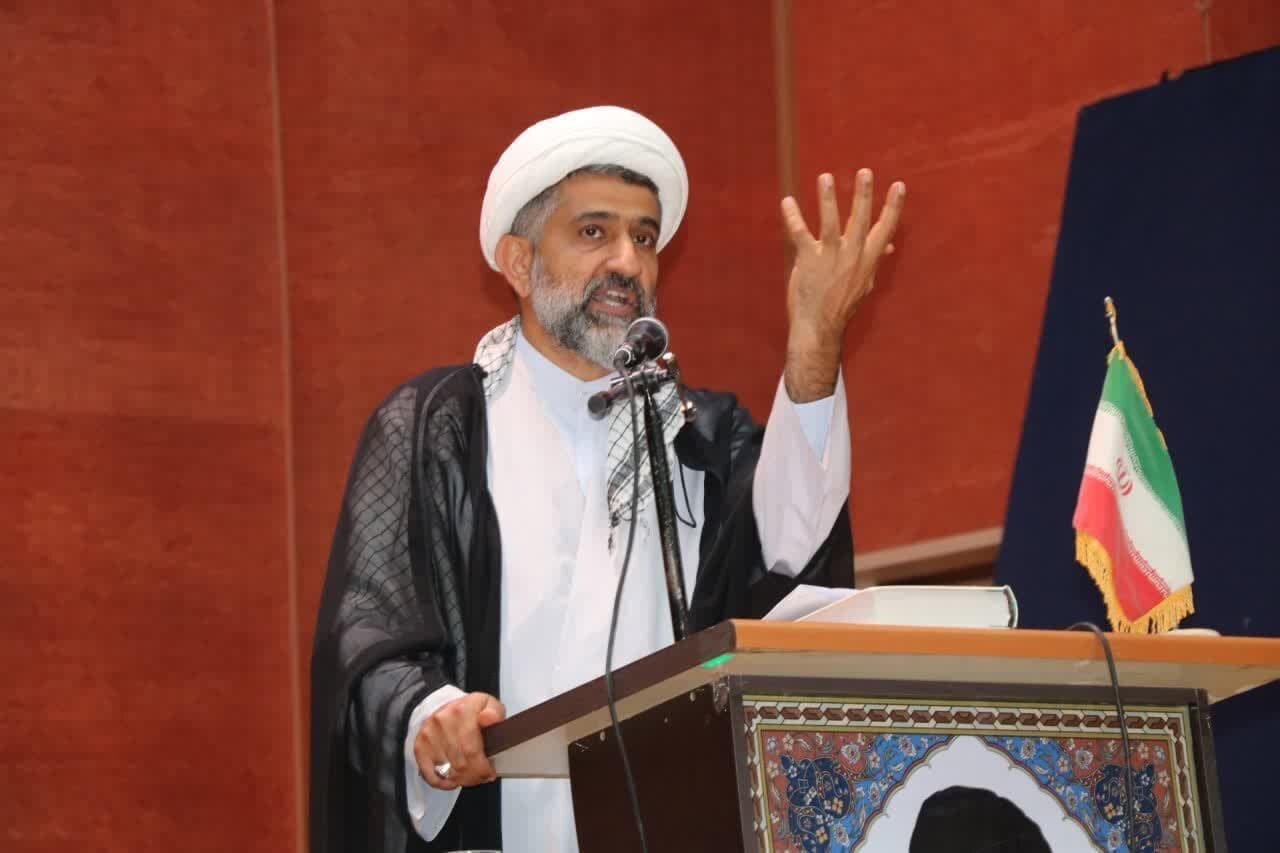 پررنگ شدن معنویت سبب کاهش جرایم در جامعه می‌شود