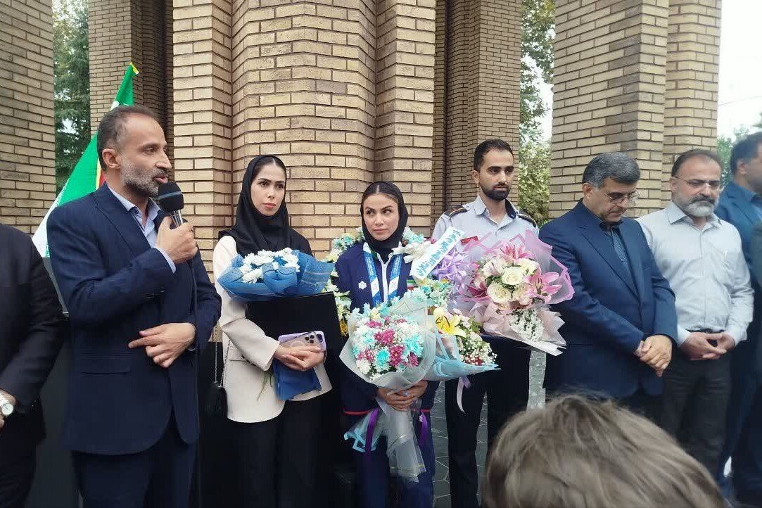 مراسم استقبال از سارا بهمنیار در آستانه اشرفیه
