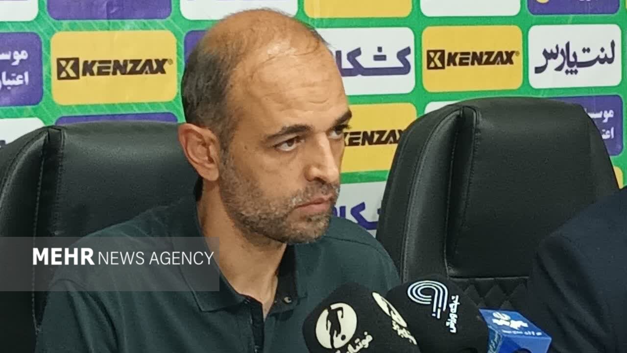 سرمربی سپاهان: بازیکنانم بدون برنامه بازی کردند