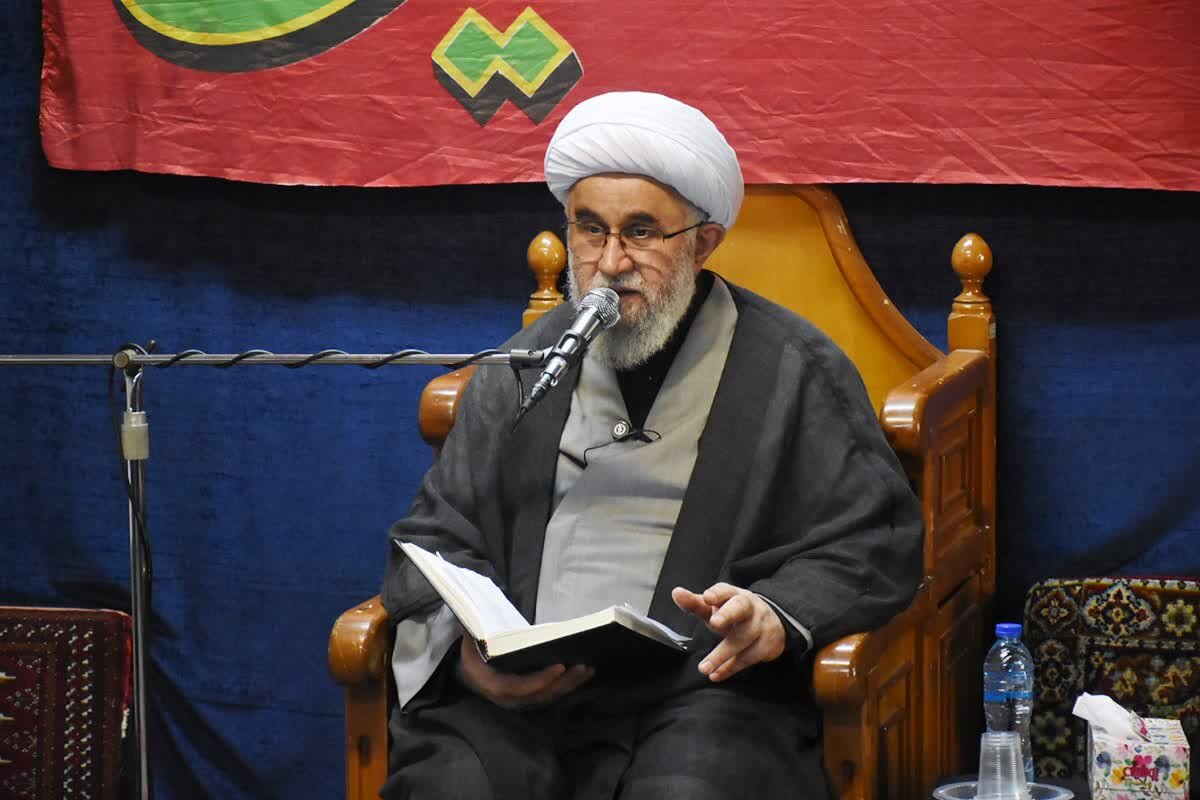 آیت‌الله رمضانی: بانوان نقش کلیدی در تقویت ارزش‌های دینی دارند
