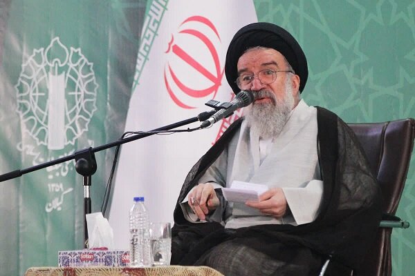 آیت‌الله خاتمی: عالمان دین مایه فخر و مباهات هستند