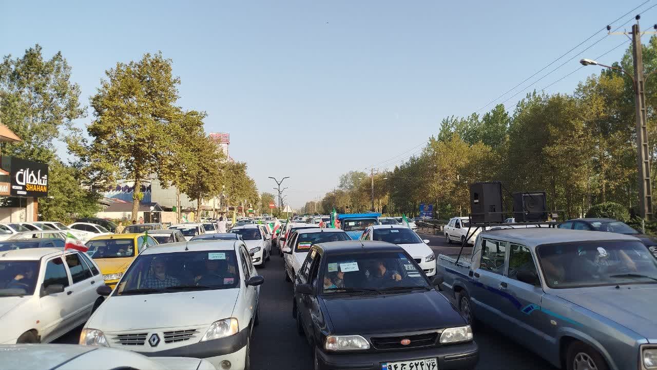کاروان خودرویی آستانه‌اشرفیه در مسیر کنگره ملی 8 هزار شهید گیلان