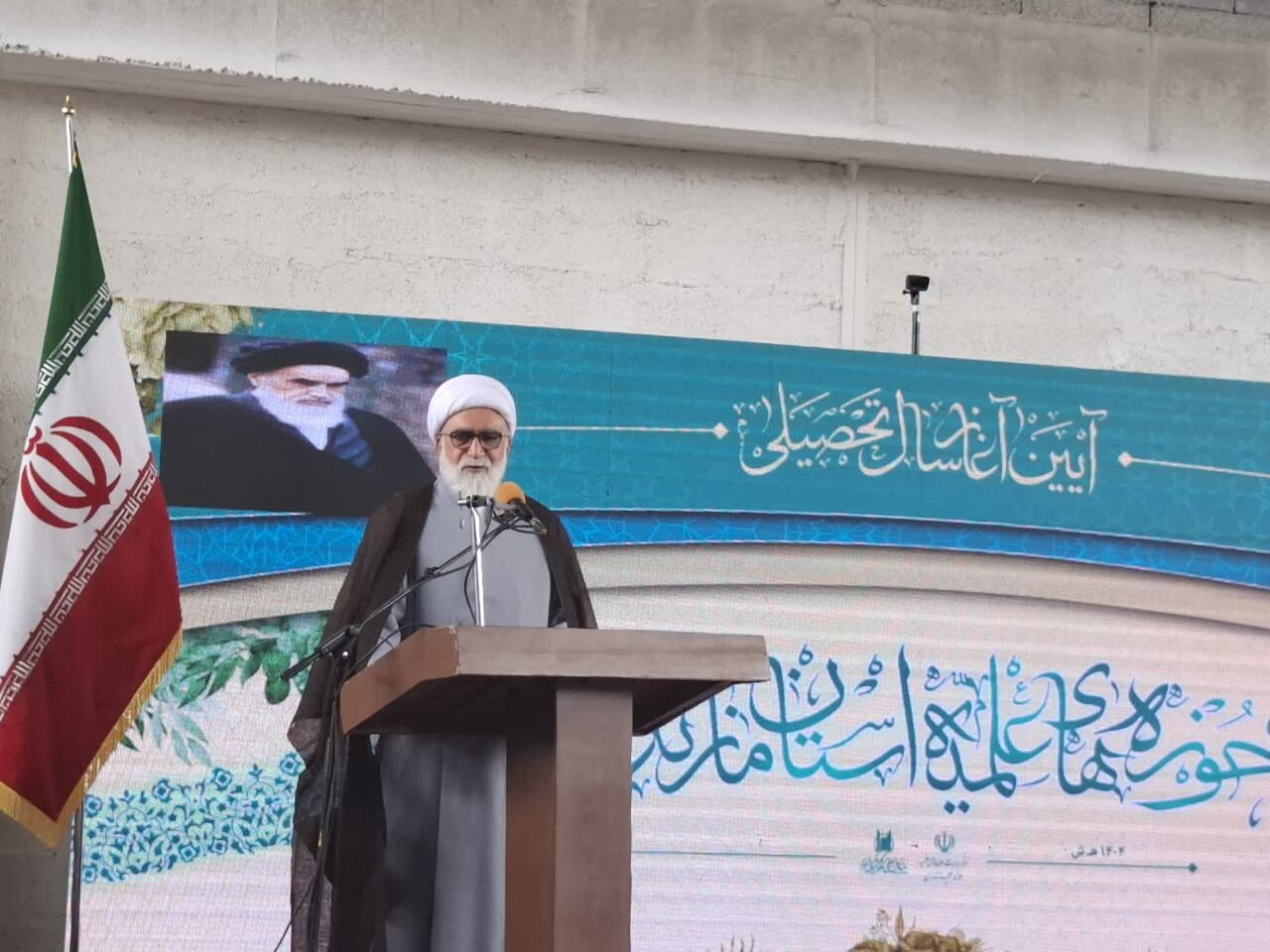 تمدن امروز بشر وامدار اسلام است/طلاب سبک زندگی علما را الگو قرار دهند