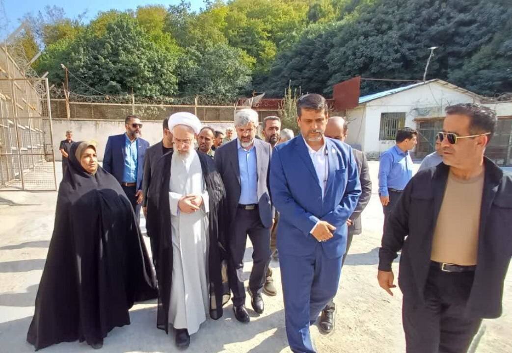 بازدید دادستان کل کشور از کمپ ماده 16 توسکستان گرگان
