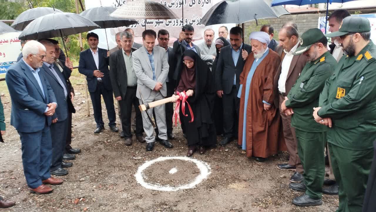 کلنگ زنی مدرسه 6 کلاسه «اولیا» در آستارا