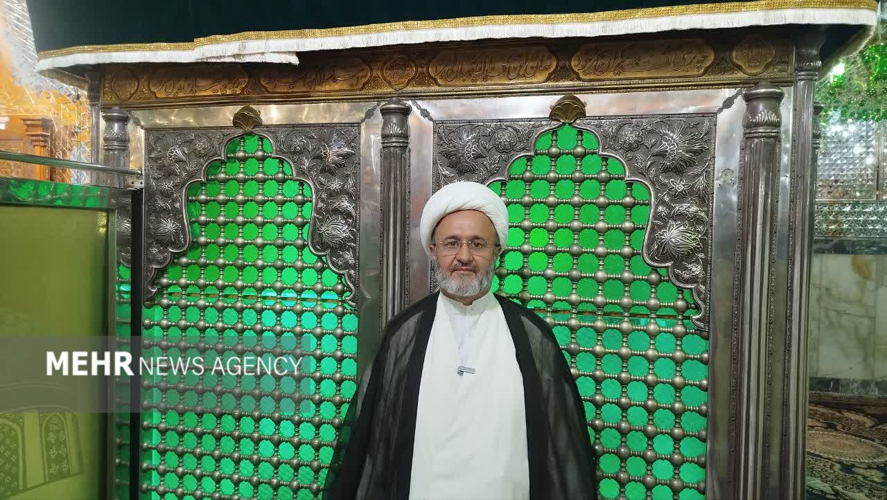 انسان برای رسیدن به صراط مستقیم باید به قرآن پناه ببرد