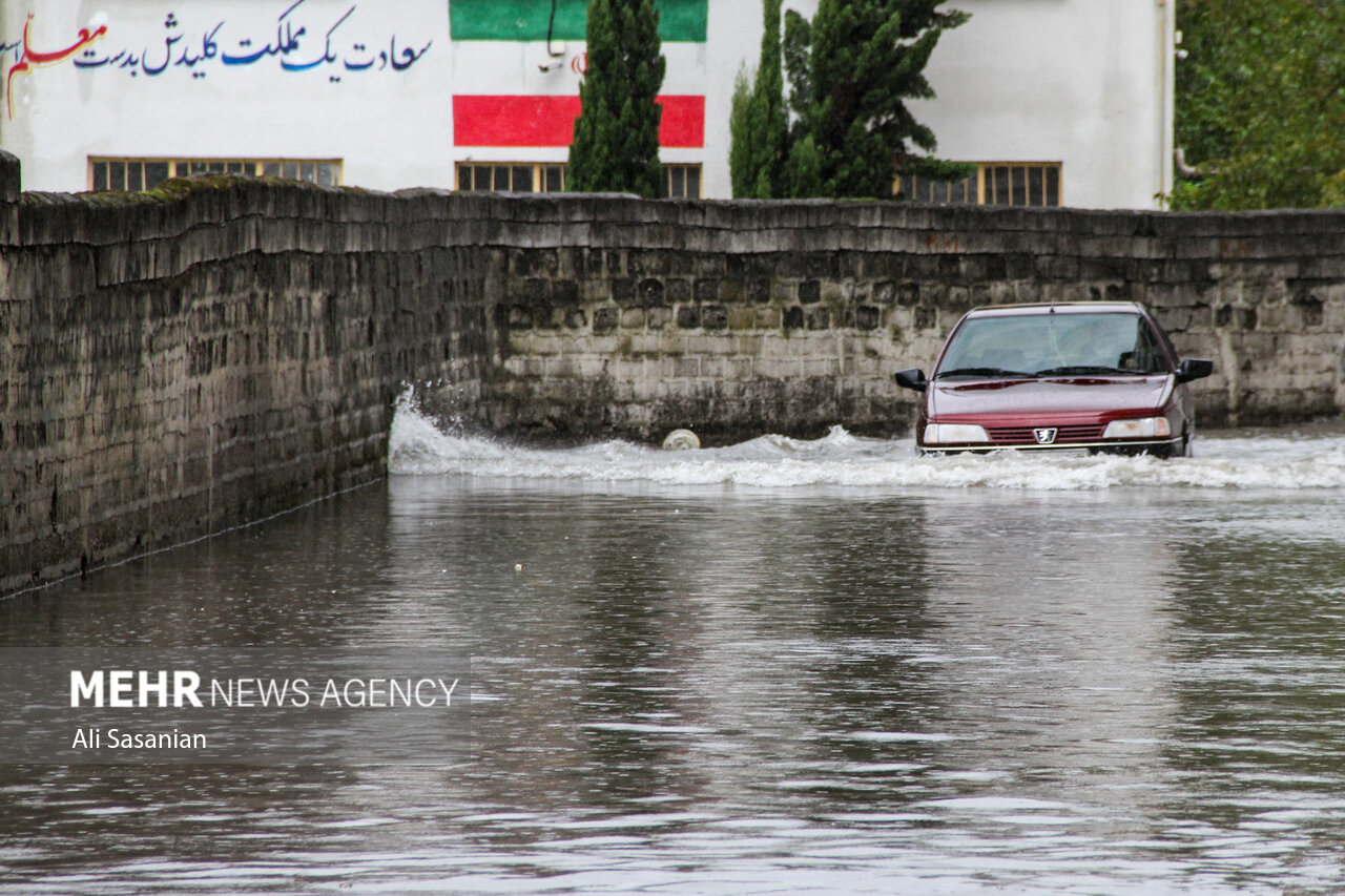 مازندران زیر باران؛ راه های مسدود باز شدند