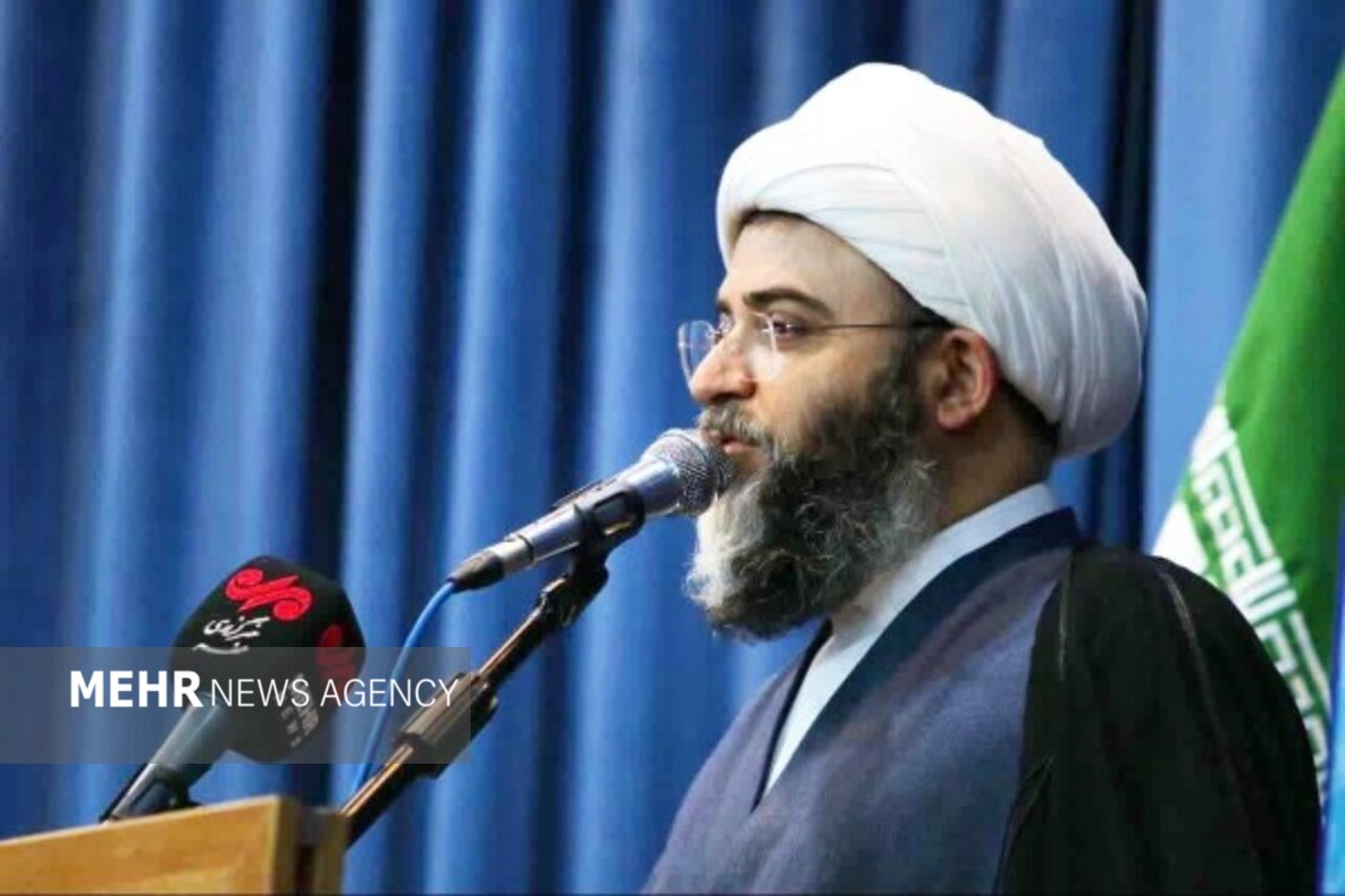 حجت الاسلام قمی: مکتب مقاومت، راه رسیدن به زندگی عزتمند و باطراوت است