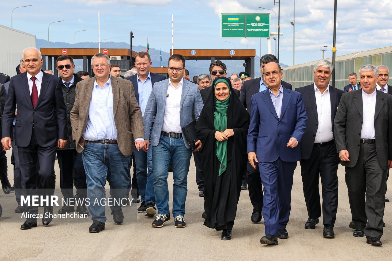 سفر یکروزه وزیر راه و شهرسازی به شهرستان آستارا