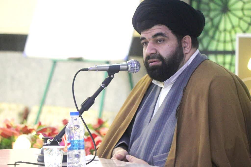 حجت الاسلام حسینی: قرآن کتاب هدایت و نهج‌البلاغه نقشه راه حکمرانی است