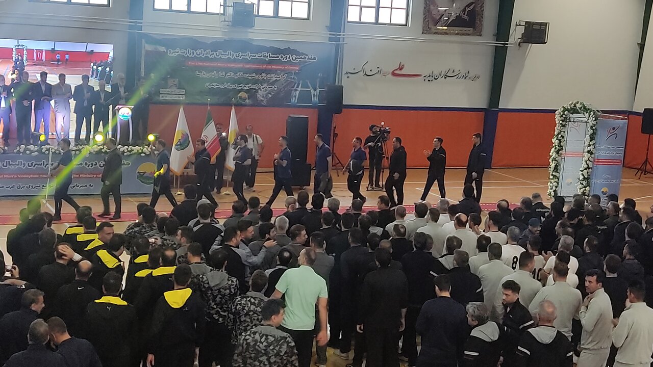 افتتاحیه مسابقات والیبال وزارت نیرو در چالوس