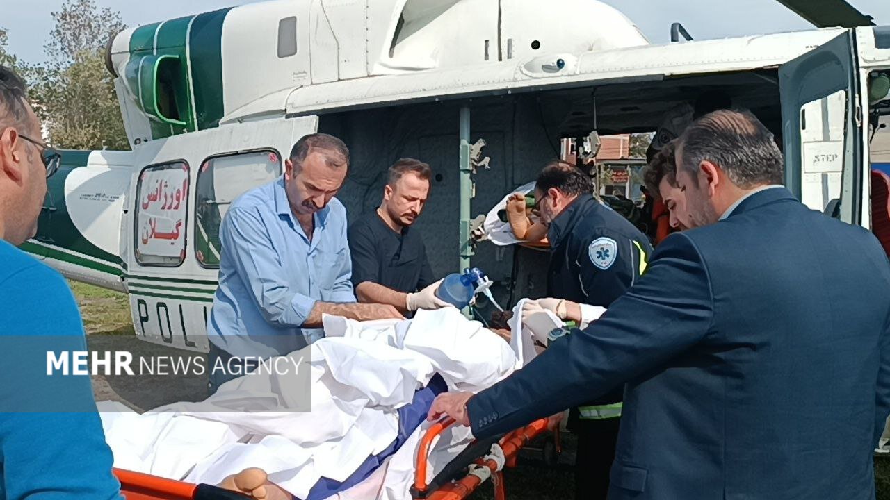 انتقال مصدومین حادثه انفجار هتل اسپیناس آستارا با اورژانس هوایی به رشت