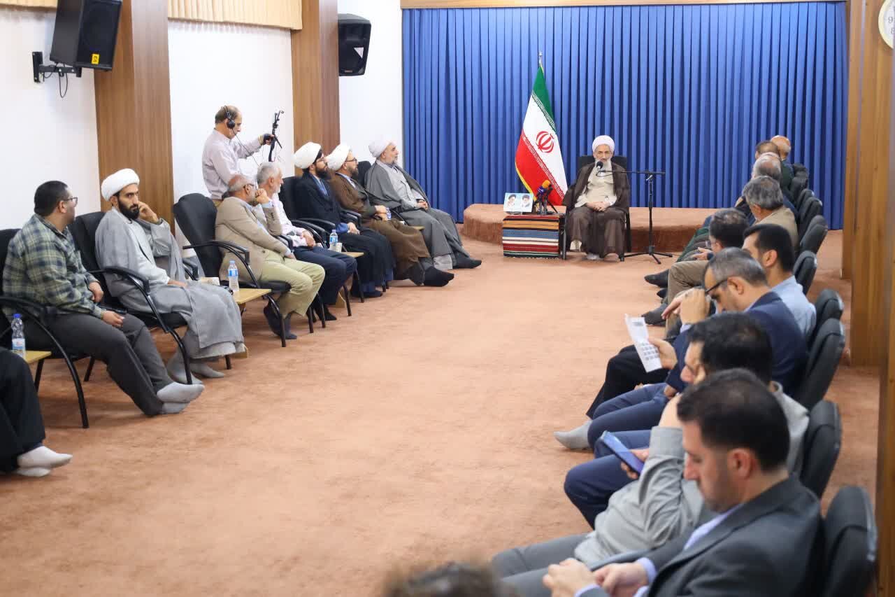 آیت الله لائینی: مراسم دعای ندبه 9 آبان در مازندران برگزار می‌شود