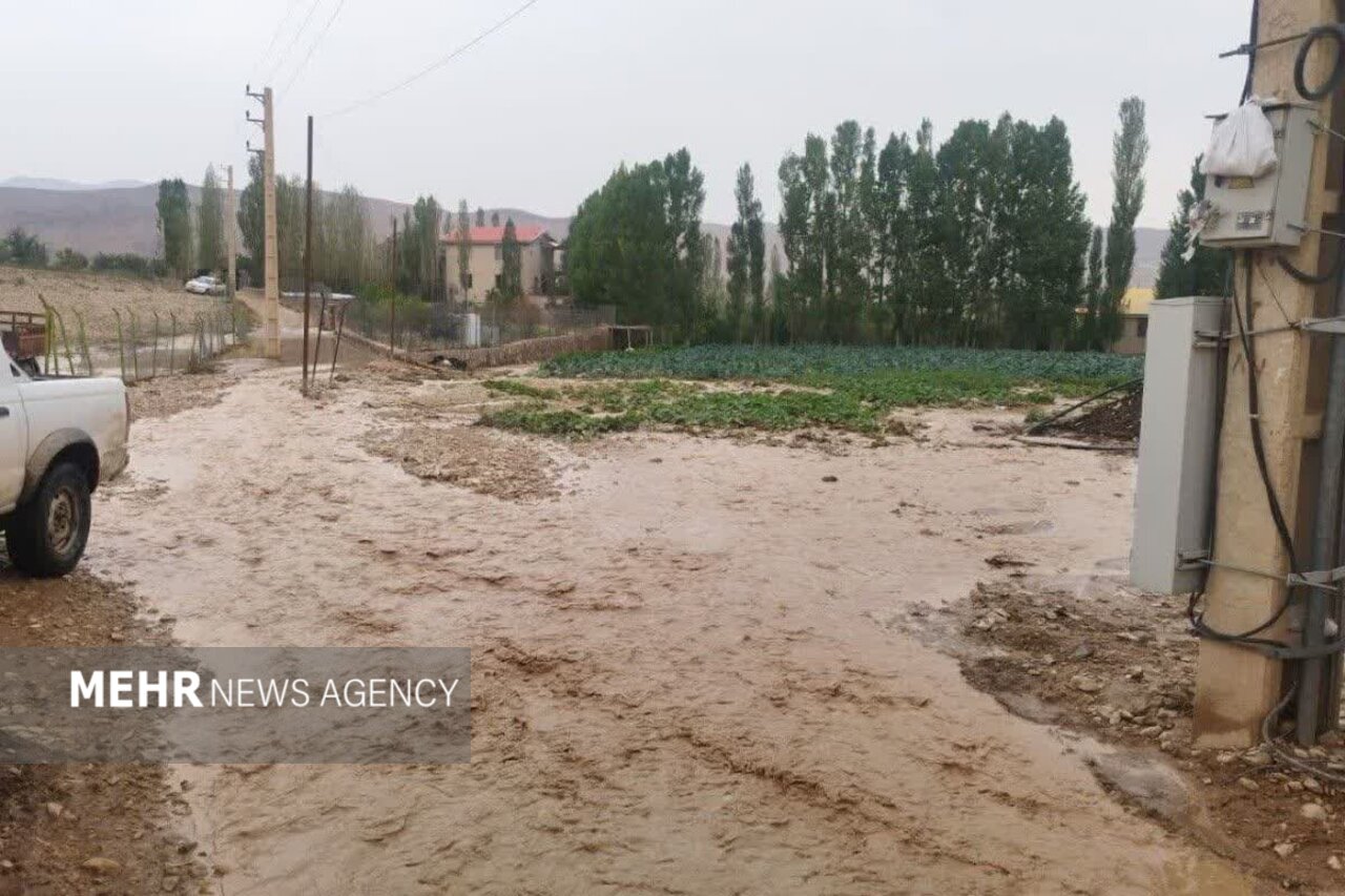 وقوع سیلاب در روستاهای اوقچی و گچی‌سو کلاله بر اثر بارش شدید باران