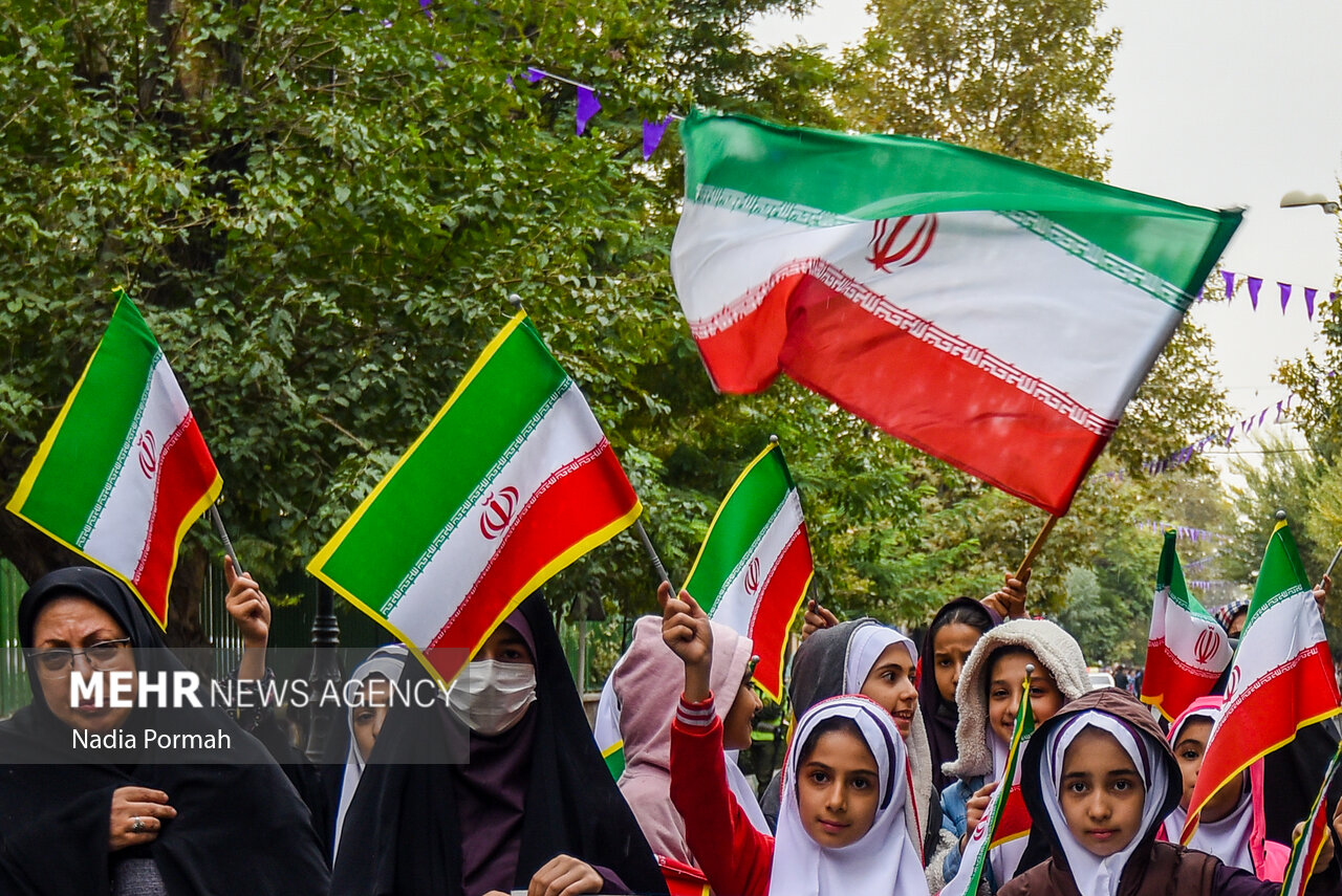 کاویانی: 13 آبان آغاز تربیت نسل دانش‌آموزان با هویت دینی و انقلابی است