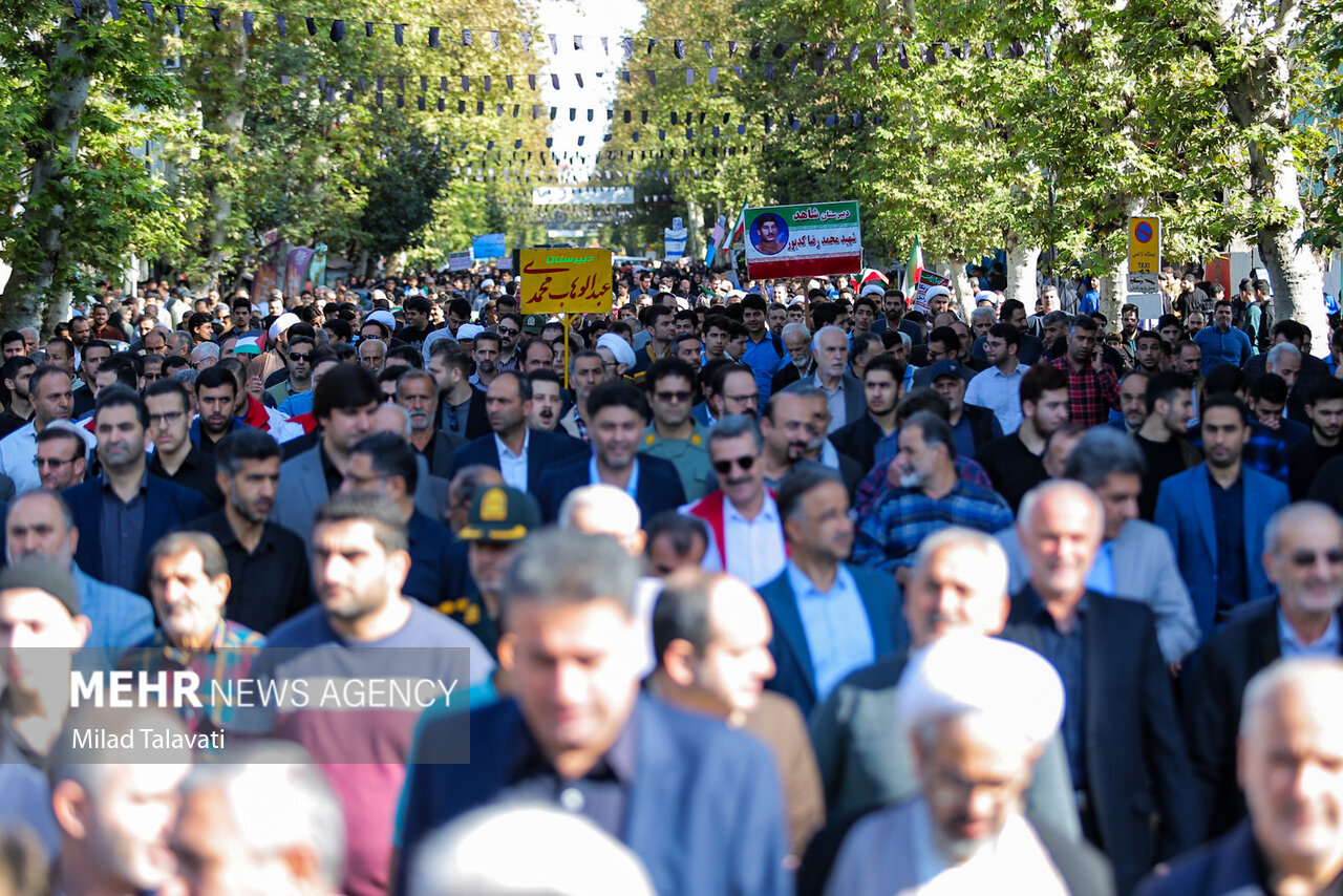 خروش فومنی ها در یوم الله 13 آبان