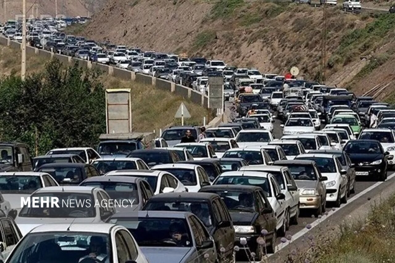 جاده چالوس یکطرفه شد؛  ترافیک نیمه سنگین در هراز