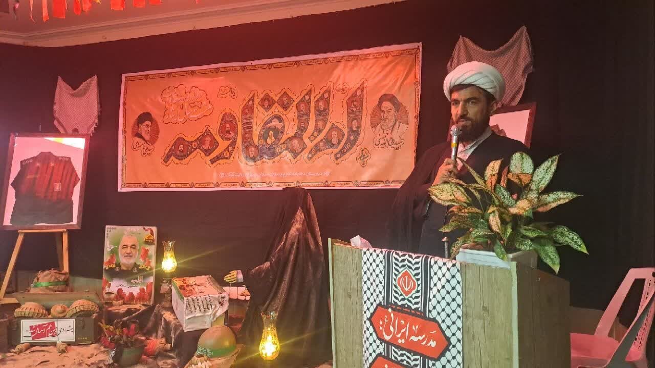 عظمت پیروزی‌های ملت ایران از خون شهدا و ایمان پولادین آنان است