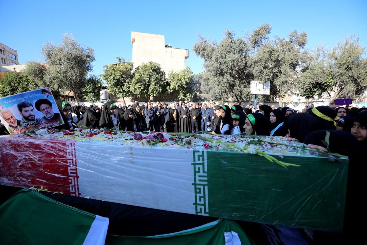 پیکر شهید گمنام در اداره‌کل آموزش و پرورش گلستان آرام گرفت