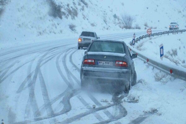 انسداد راه 70 روستای مازندران بر اثر برف؛ راه 26 روستا بازگشایی شد