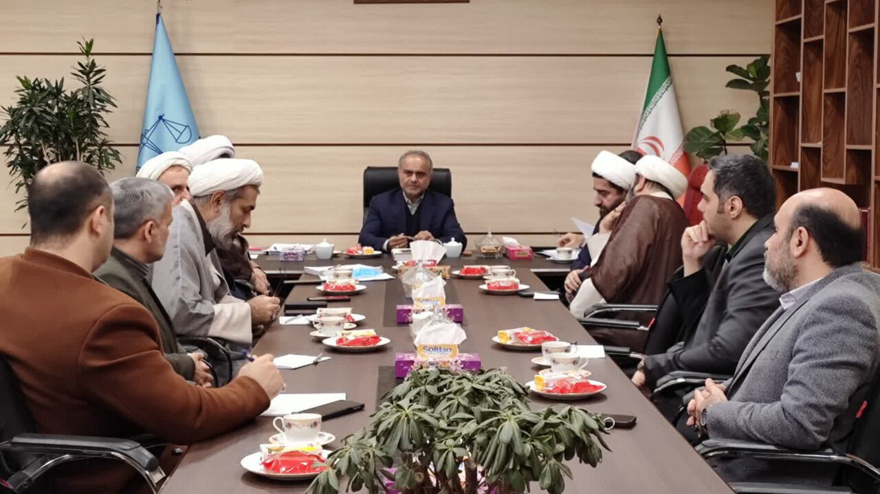 جلسه بررسی مسائل مرتبط با زمین 163 هکتاری مهدشت ساری برگزار شد