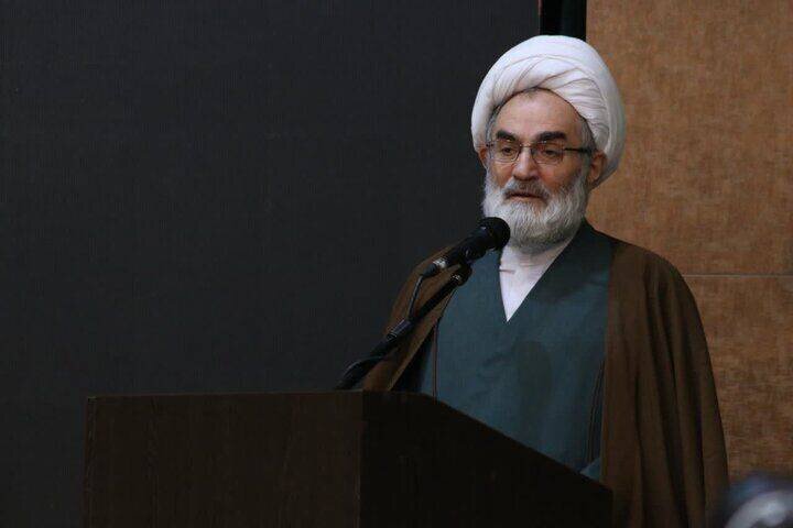 آیت الله فلاحتی: تلاش مضاعف در حوزه تولید ضروری است