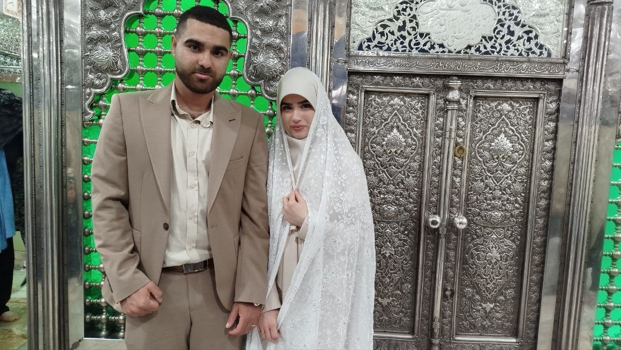 حضور عروس و داماد رشتی در حرم سلطان سید آقا جلال الدین اشرف آستانه