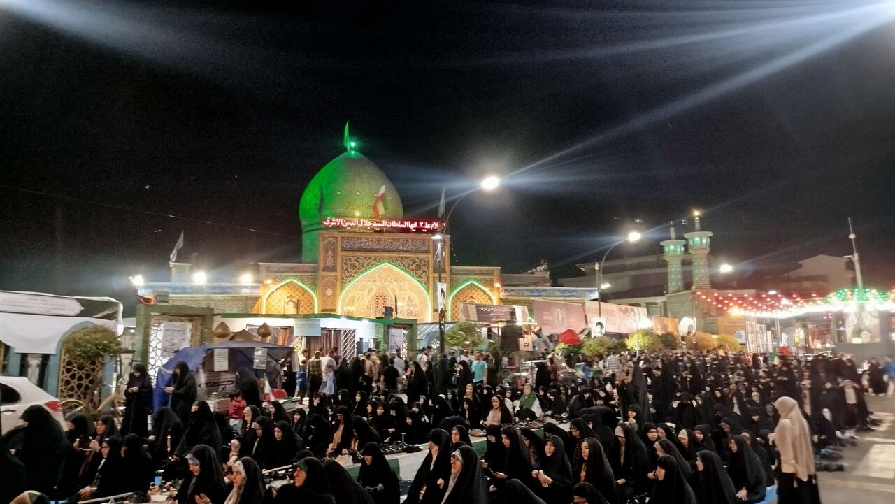 هشتمین نماز استغاثه در آستانه اشرفیه اقامه شد