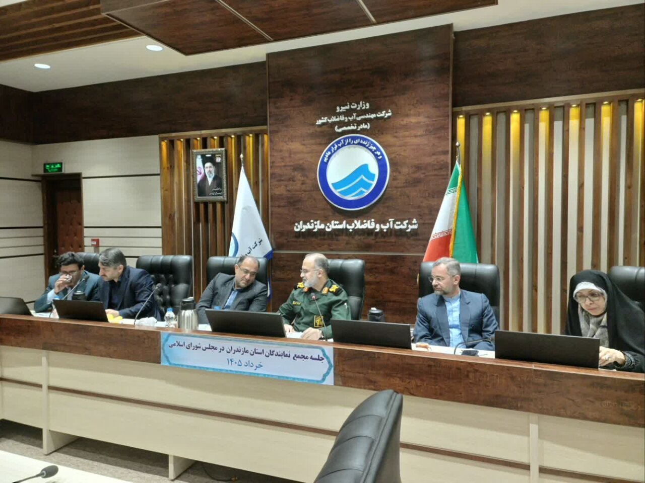 فاطمی: مردم و مجلس پشتیبان نیروهای مسلح هستند
