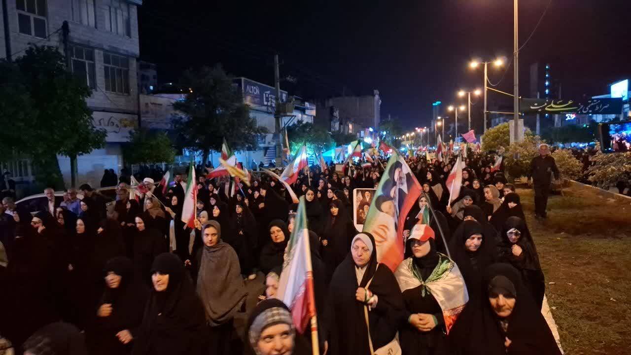 حمایت مردم ساری از حمله موشکی سپاه پاسداران