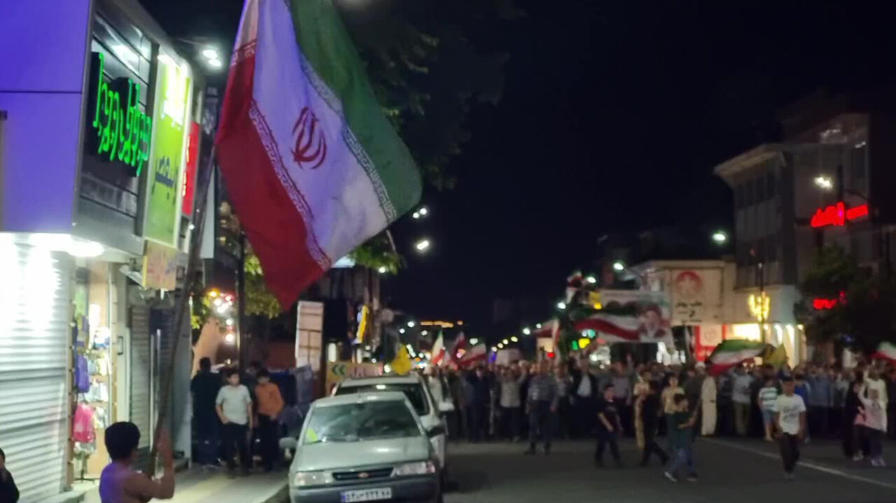 راهپیمایی و تجمع انقلابی مردم رامسر