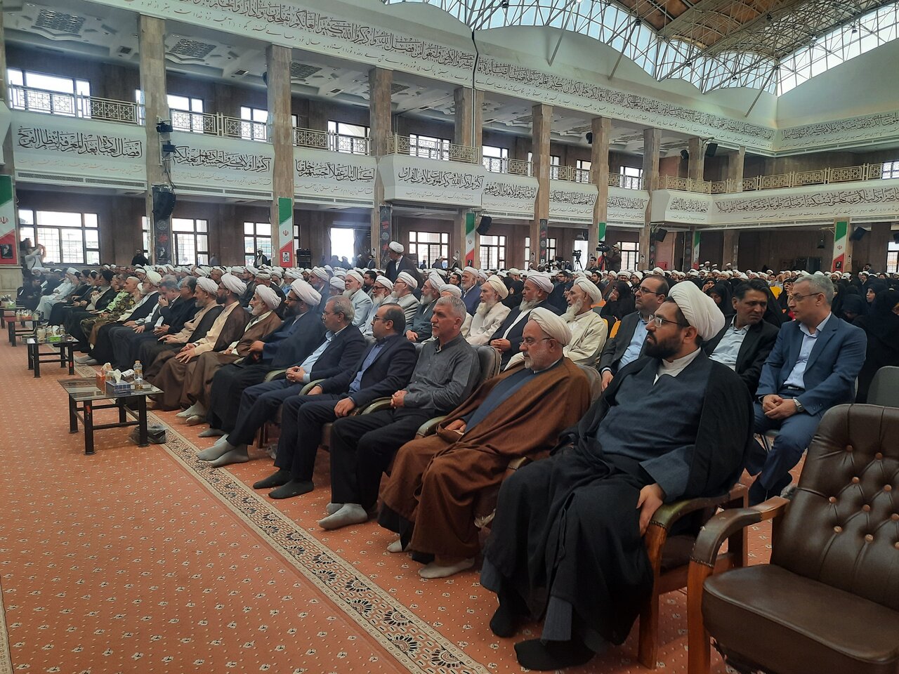 رجزخوانی روحانیون و مسئولان در همایش بزرگ گلستان؛ تأکید بر اقتدار