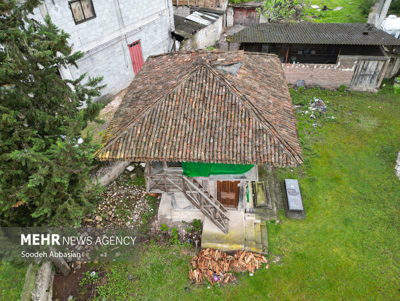 سقانفارها با «یاحسین (ع)» دم می گیرند؛ روایت سازه های چوبی مازندران
