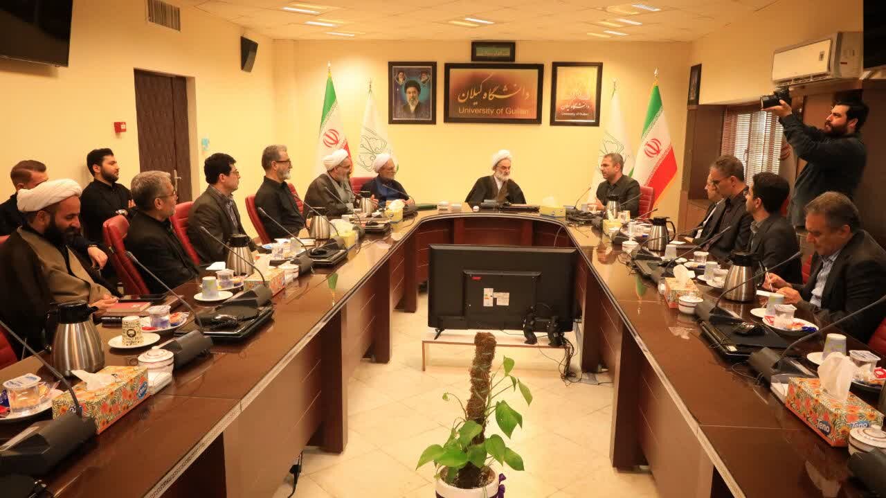 آیت الله فلاحتی: آینده علمی کشور در دستان دانشگاه‌ ها است
