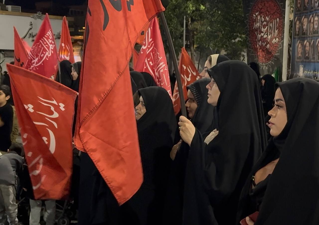 گنبدکاووس؛ تداوم حضور شبانه مردم در حمایت از آرمان‌های انقلاب