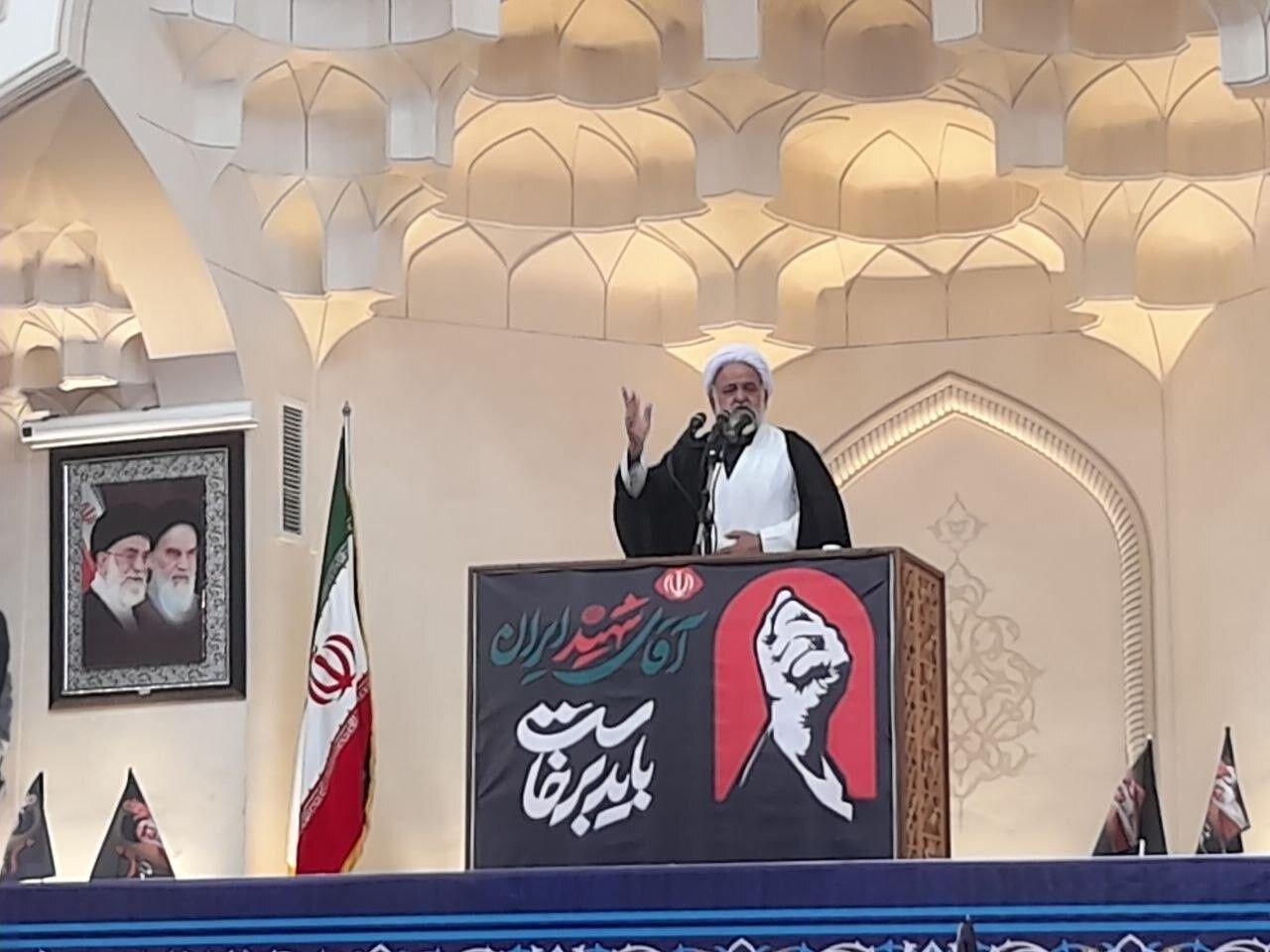 توحید و شجاعت، مهم‌ترین ویژگی‌های رهبر فقید انقلاب بود