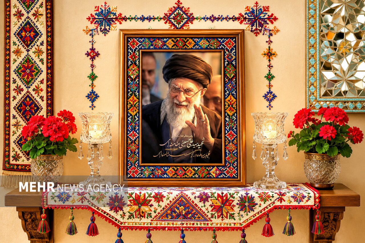 برپایی اقامه نماز بر پیکر مطهر رهبر شهید در صحن پیامبر اعظم(ص)