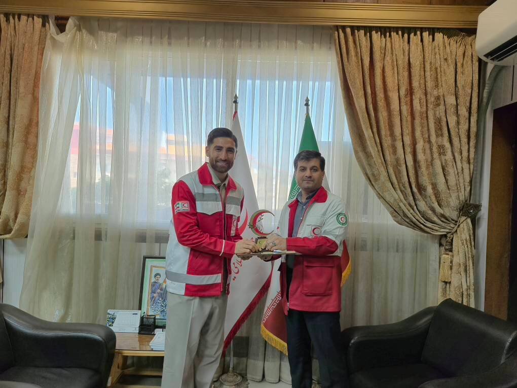 علیرضا جهانبخش به جمع امدادگران هلال احمر پیوست