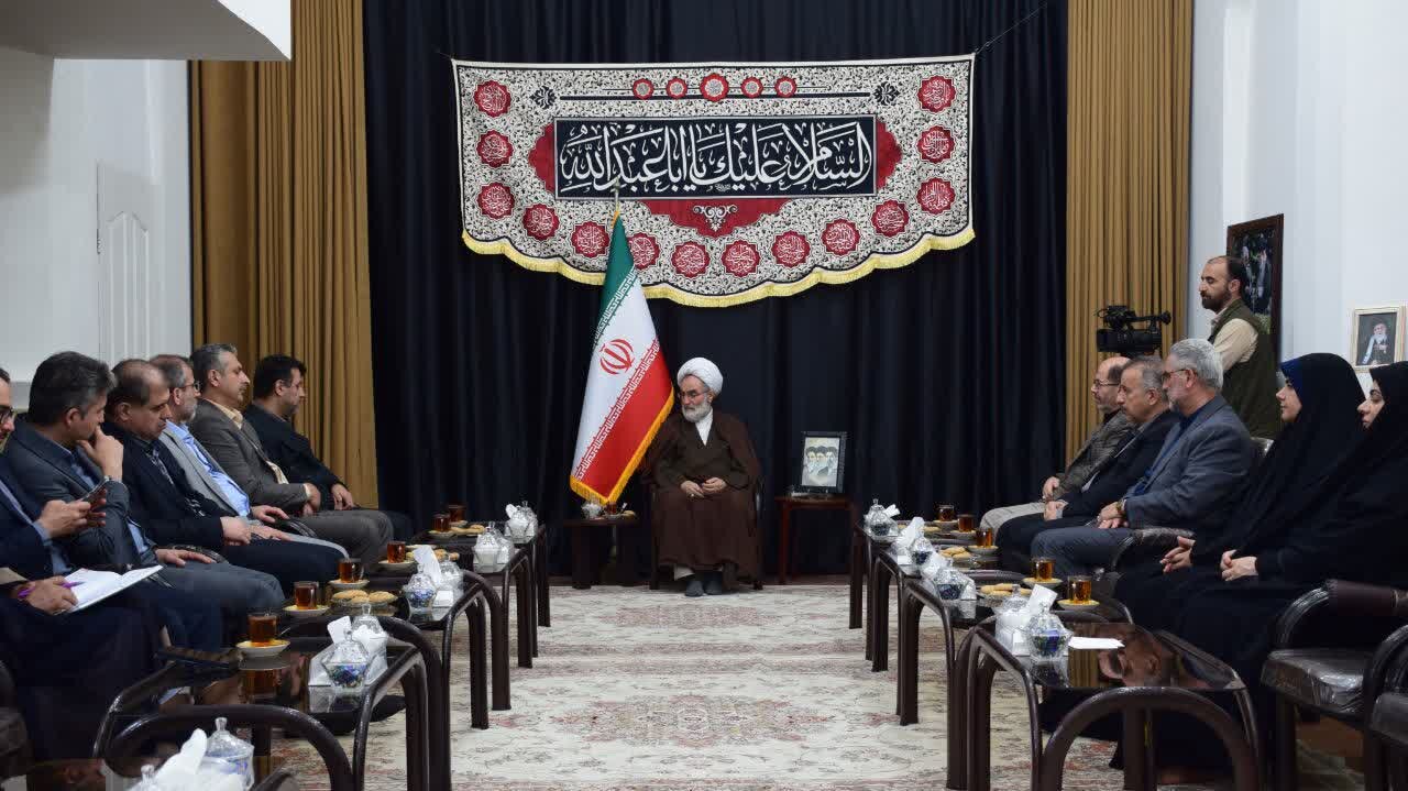 آیت الله فلاحتی: پاک‌ دستی نخستین شرط خدمت در نظام مالیاتی است