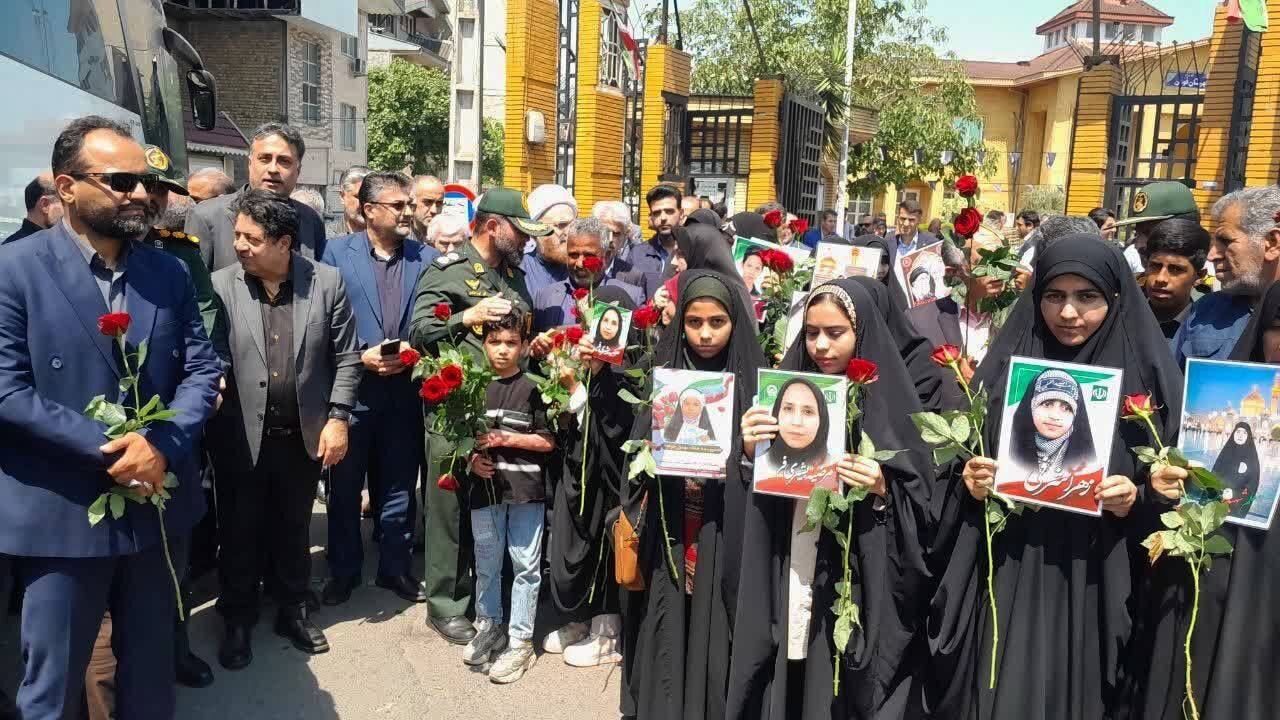 استقبال فومنی ها از خانواده کودکان شهید میناب