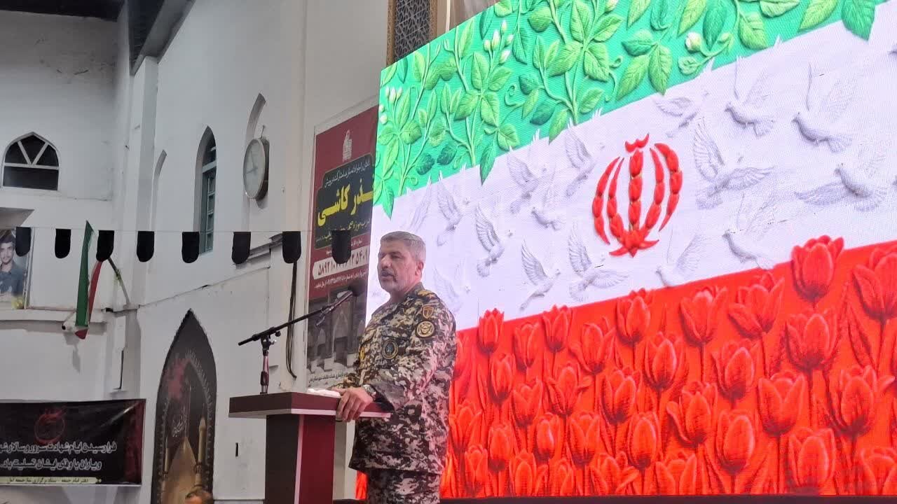 اکرمی نیا: مداخلات آمریکا را در منطقه بی اثر خواهیم کرد