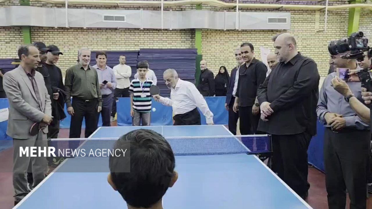 تنیس بازی وزیر آموزش و پرورش